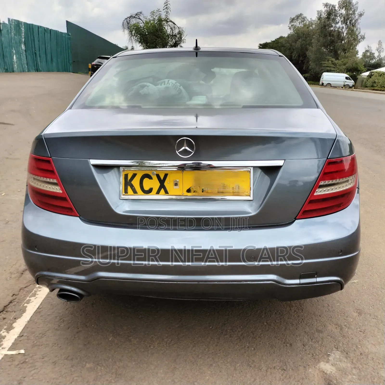 Mercedes-Benz C180 2012 Gray