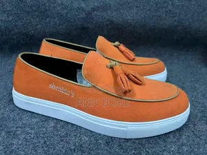 Shenbin's Leather Casuals Size 39__________46.