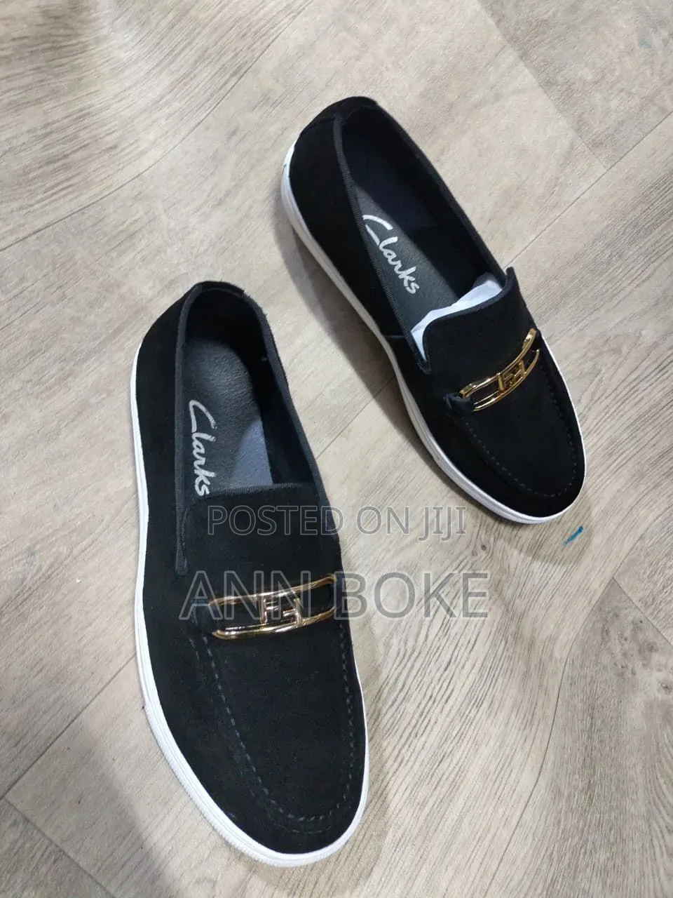 Shenbin's Leather Casuals Size 39__________46.