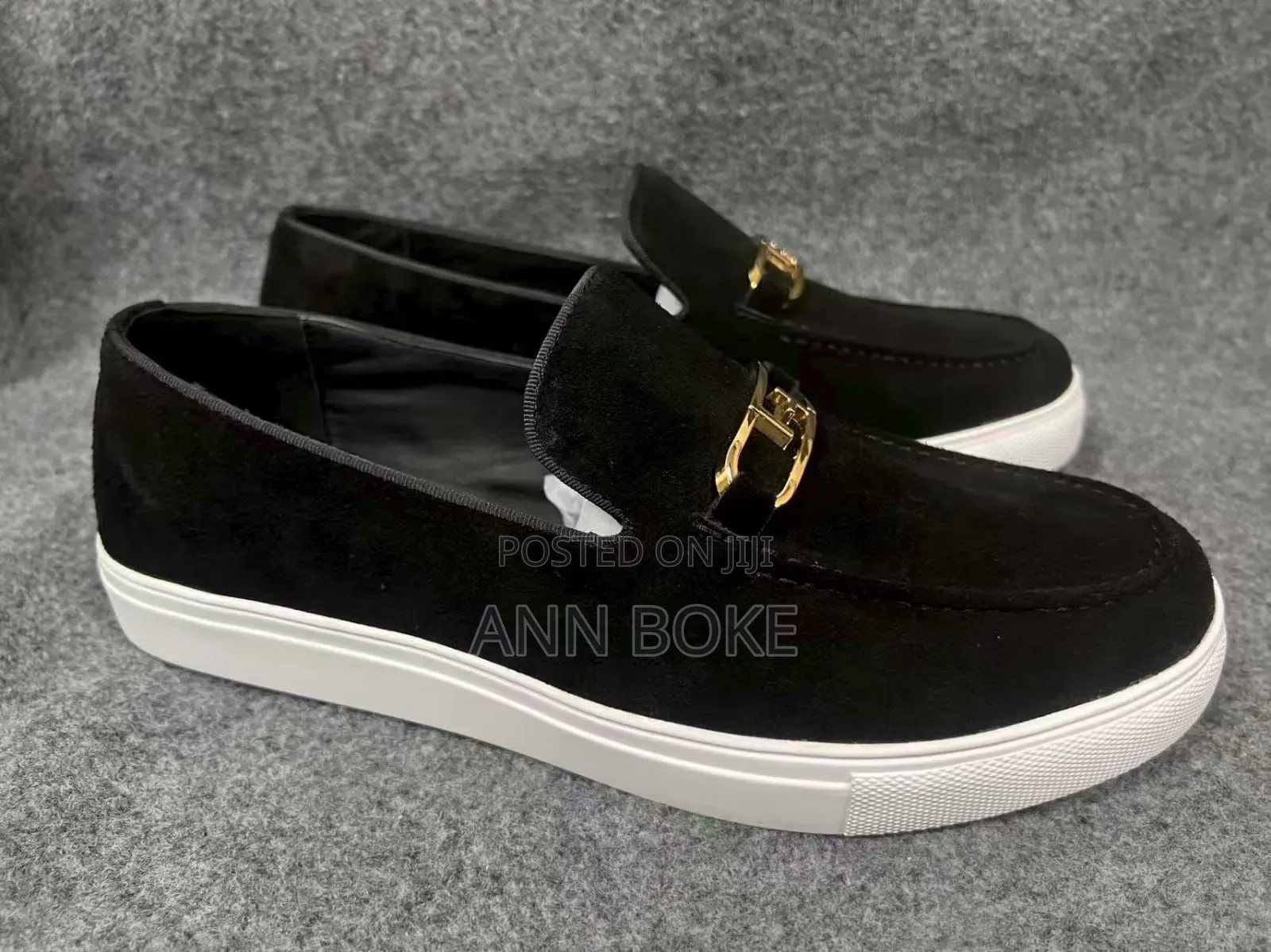 Shenbin's Leather Casuals Size 39__________46.