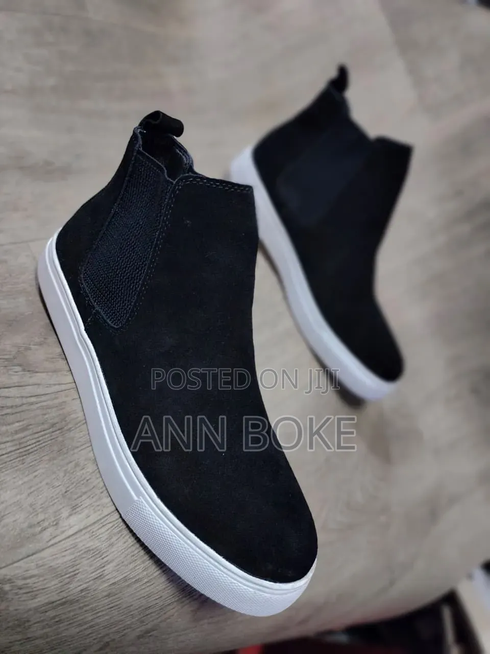 Shenbin's Leather Casuals Size 39__________46.