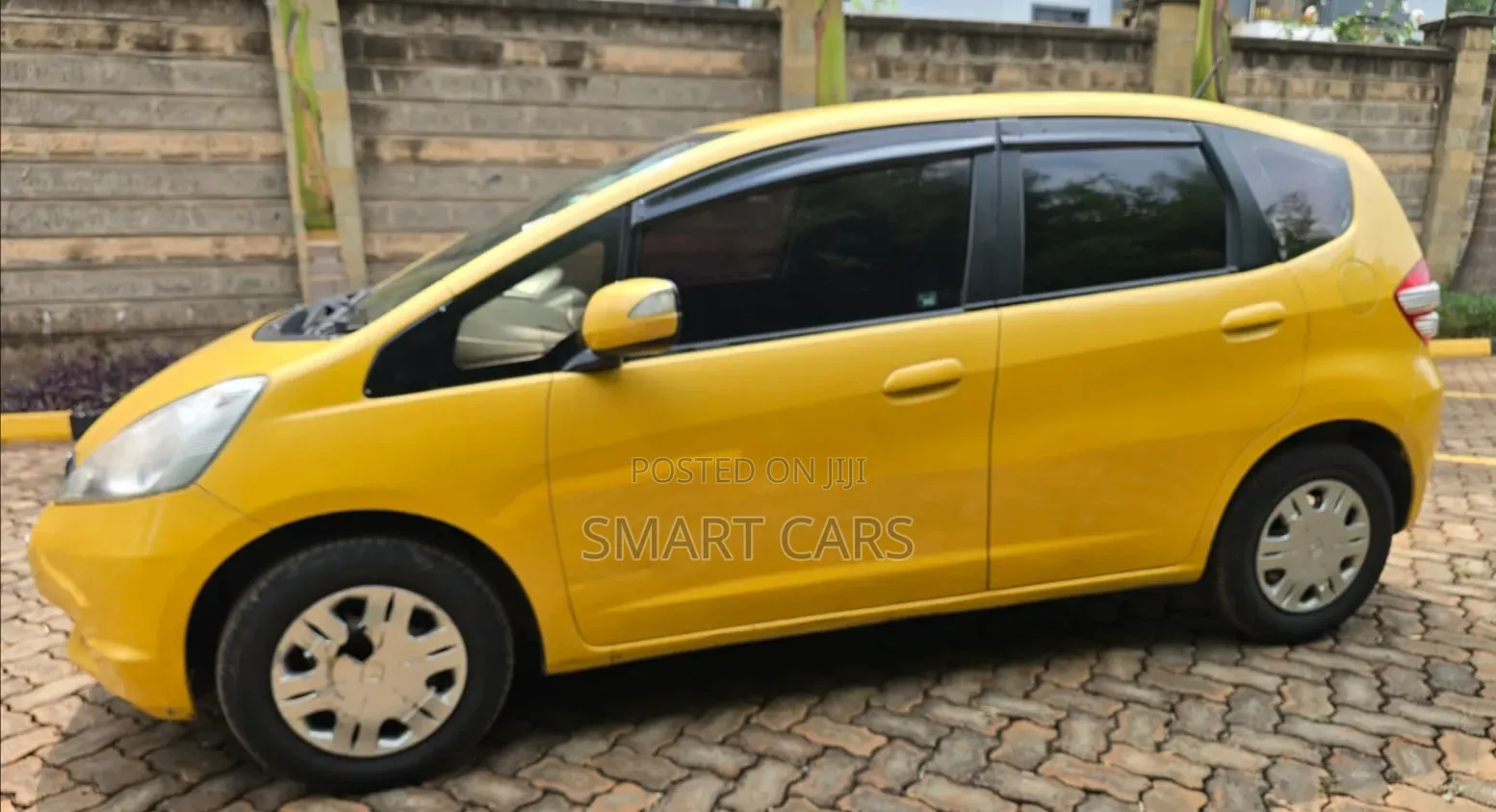 Honda Fit 2010 Yellow