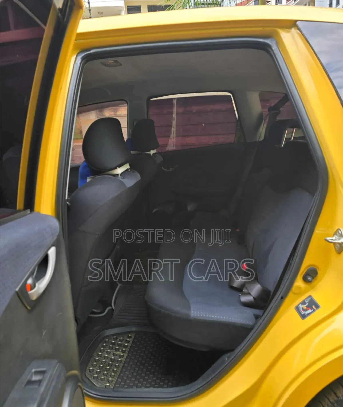 Honda Fit 2010 Yellow