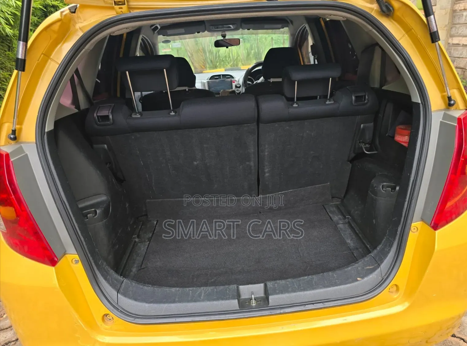 Honda Fit 2010 Yellow