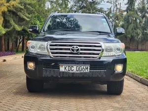Toyota Land Cruiser Prado 2014 Black
