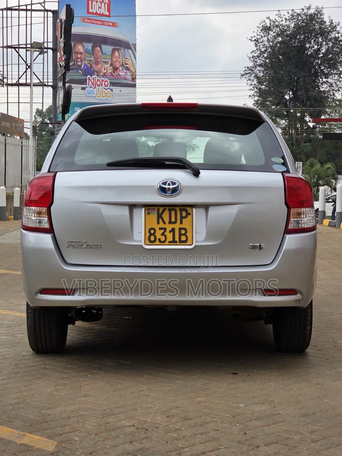 Toyota Corolla Fielder 2015 Silver