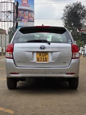 Toyota Corolla Fielder 2015 Silver