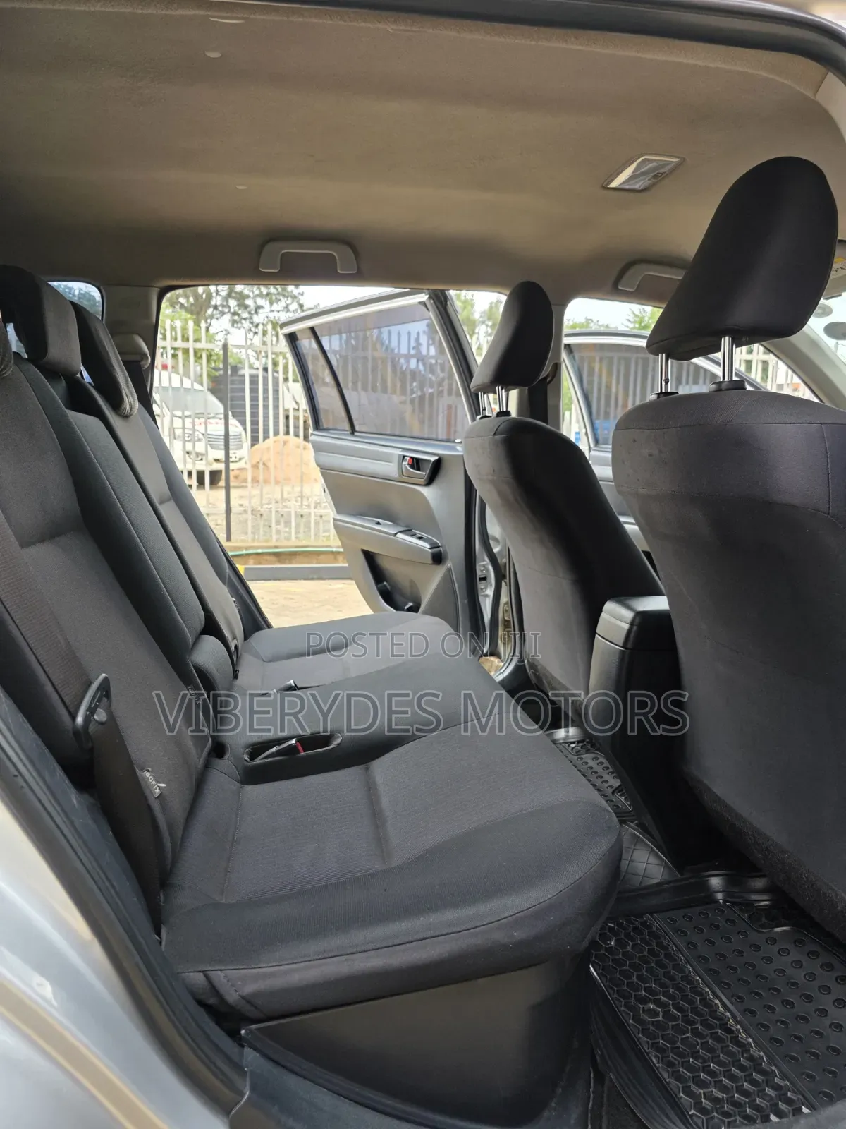 Toyota Corolla Fielder 2015 Silver