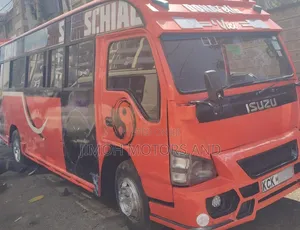 Isuzu NQR 2016 Red