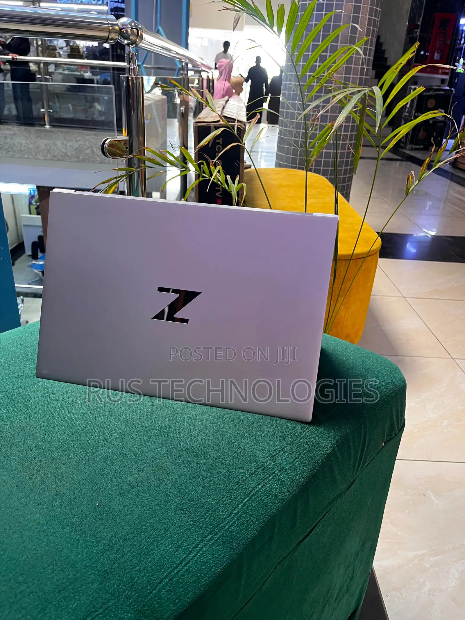Laptop HP ZBook Studio G8 16GB Intel Core i7 SSD 512GB