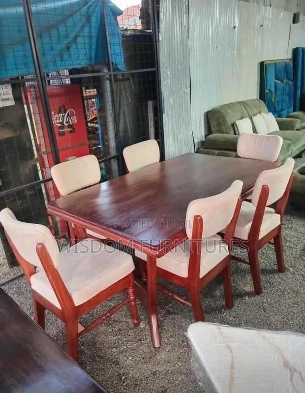 Dinning Table and Chairs