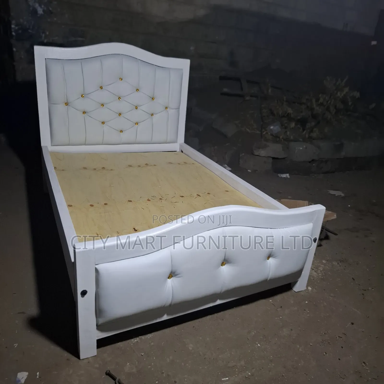 Softy Modern Mocket Beds on Offer!