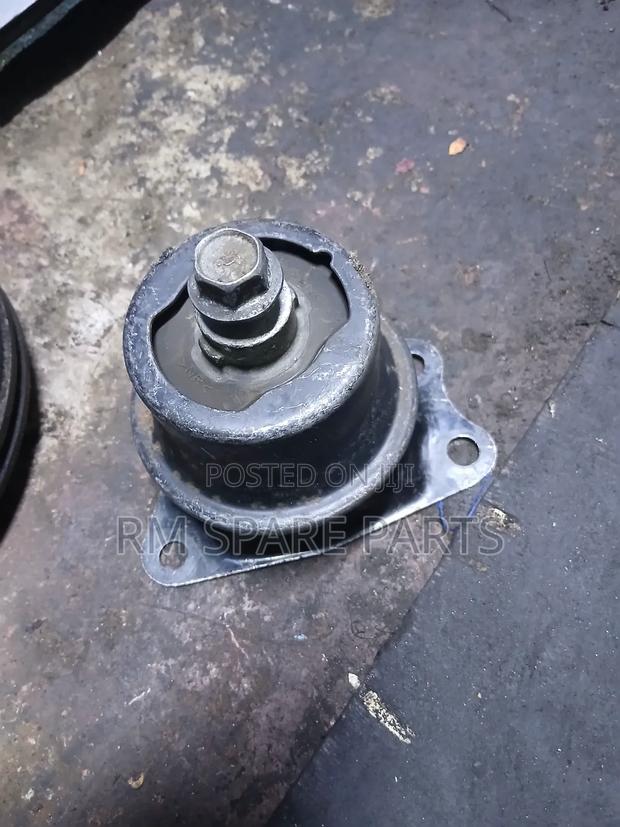 Engine Mountain Honda Fit