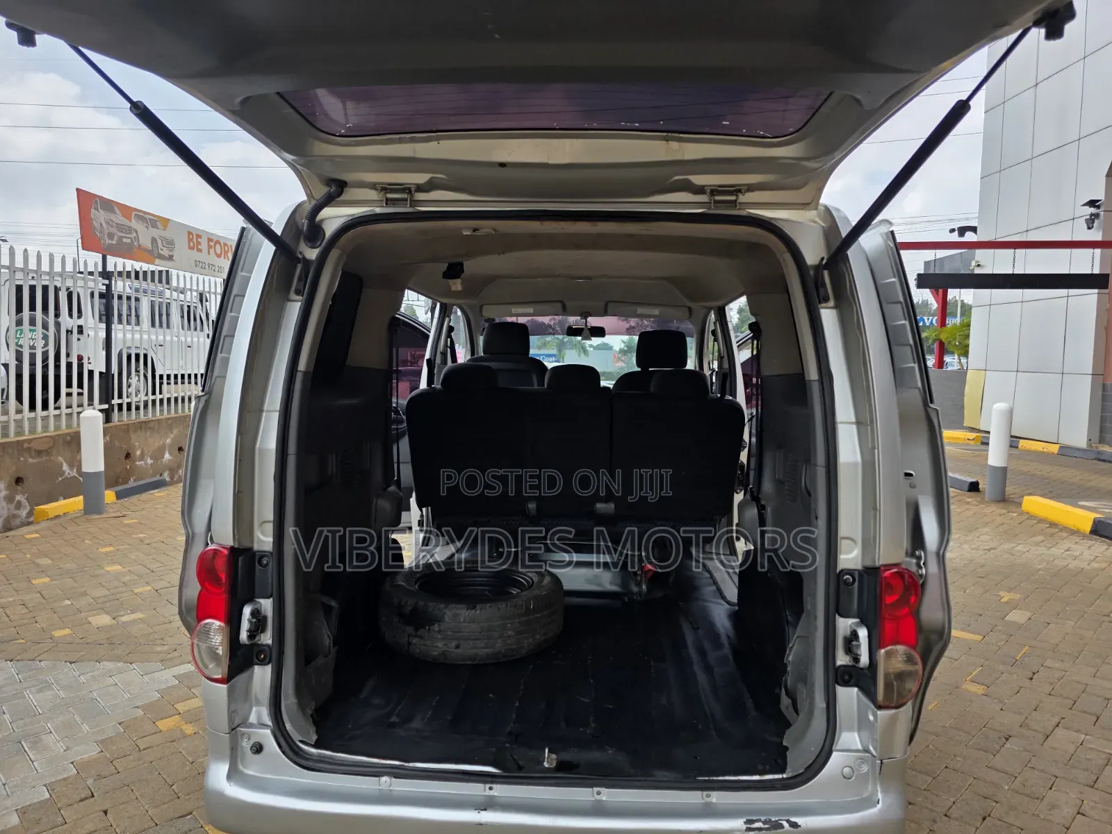 Nissan NV200 2014 Silver