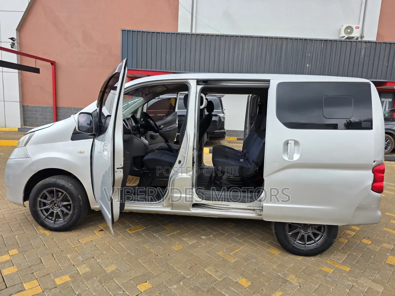 Nissan NV200 2014 Silver