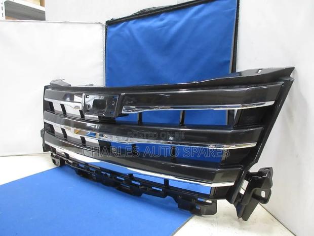 Toyota Noah 2015 Grill