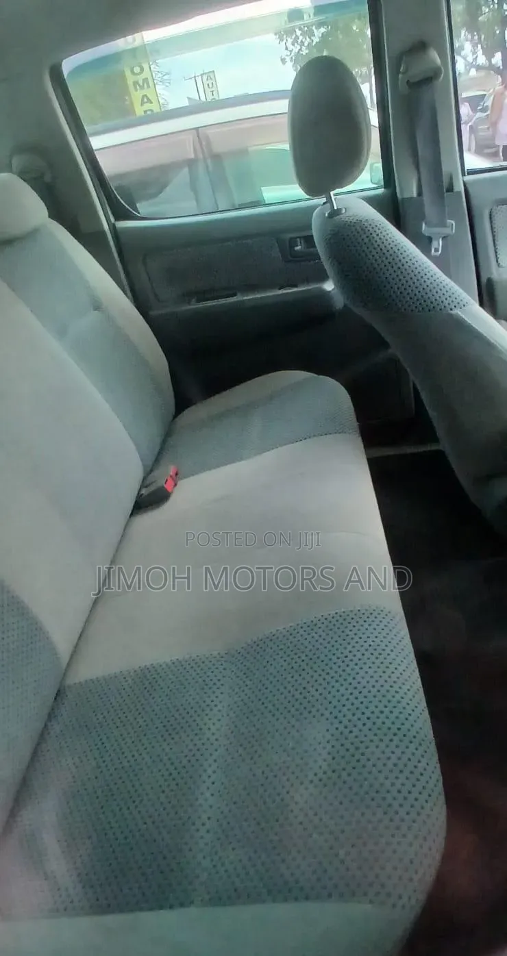 Toyota Hilux 2014 Silver