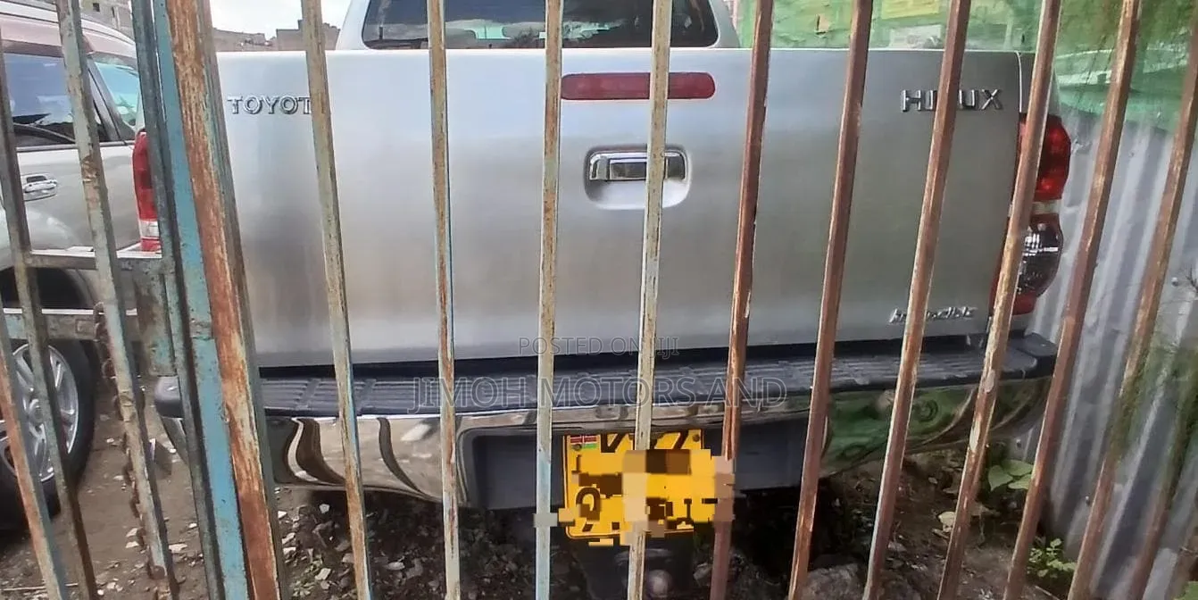 Toyota Hilux 2014 Silver