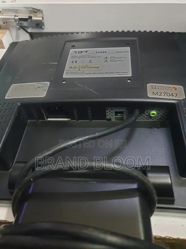 GNR 15"Lcd Monitor