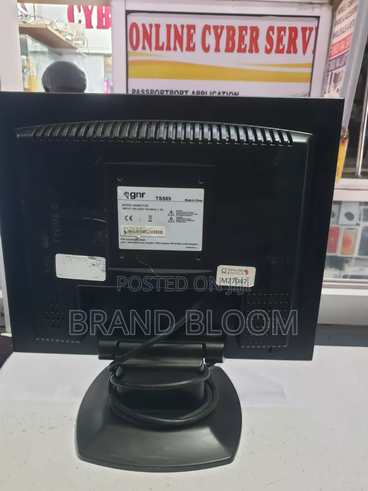 GNR 15"Lcd Monitor