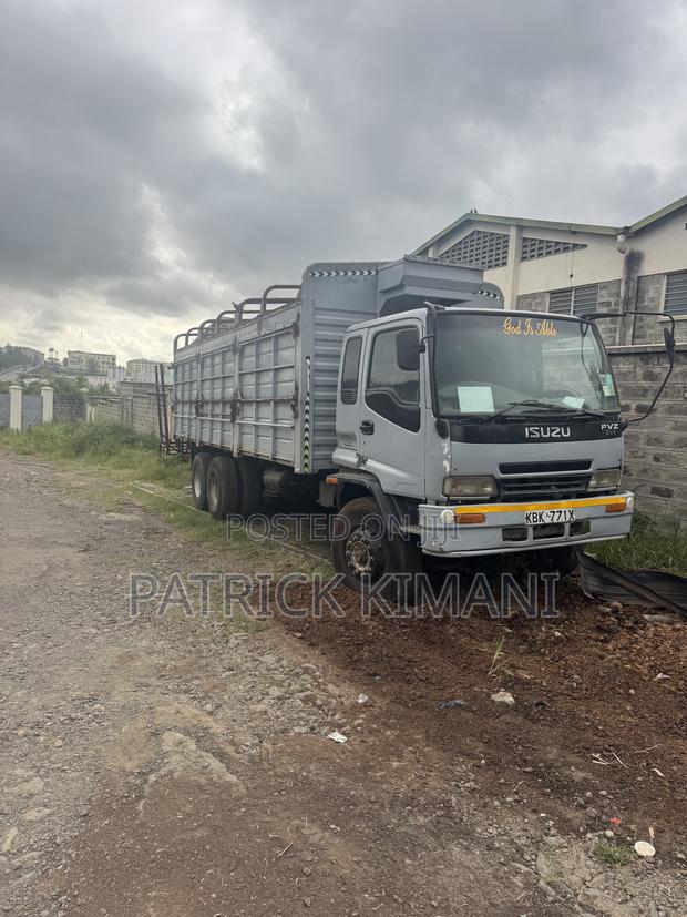 Isuzu FVZ Lorry 2009 - thumbnail 2