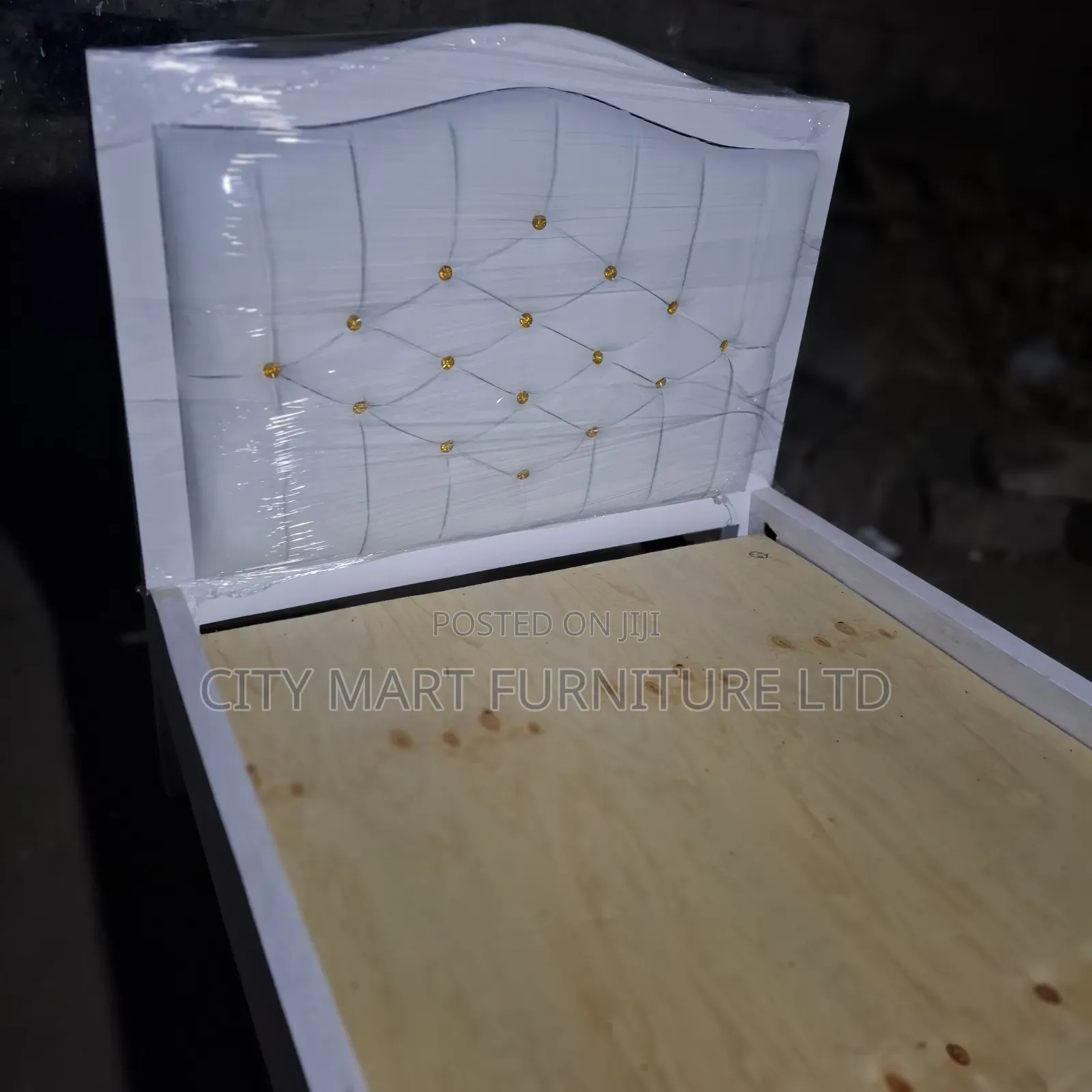 Grandly Modern Mocket Beds on Offer!