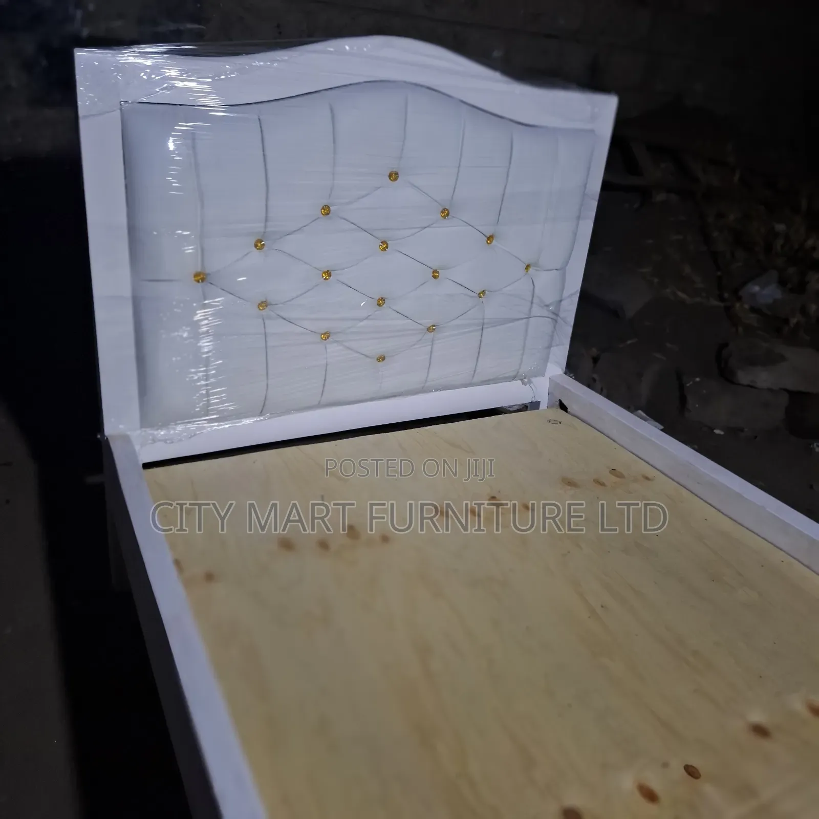 Resty Modern Mocket Beds on Offer!