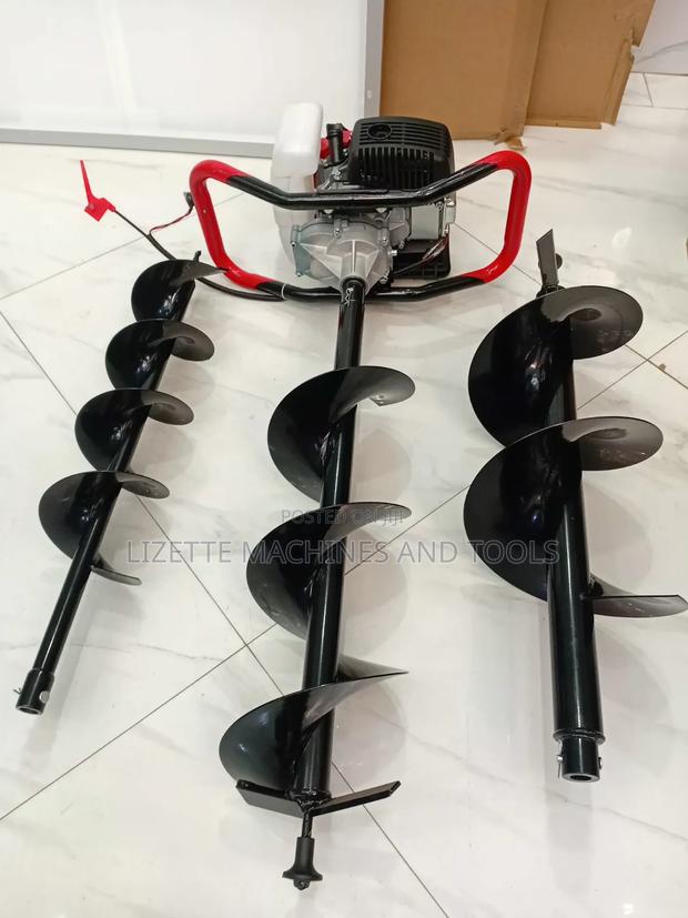4 Stroke Earth Auger Machine With 3 Drill Bits - main view