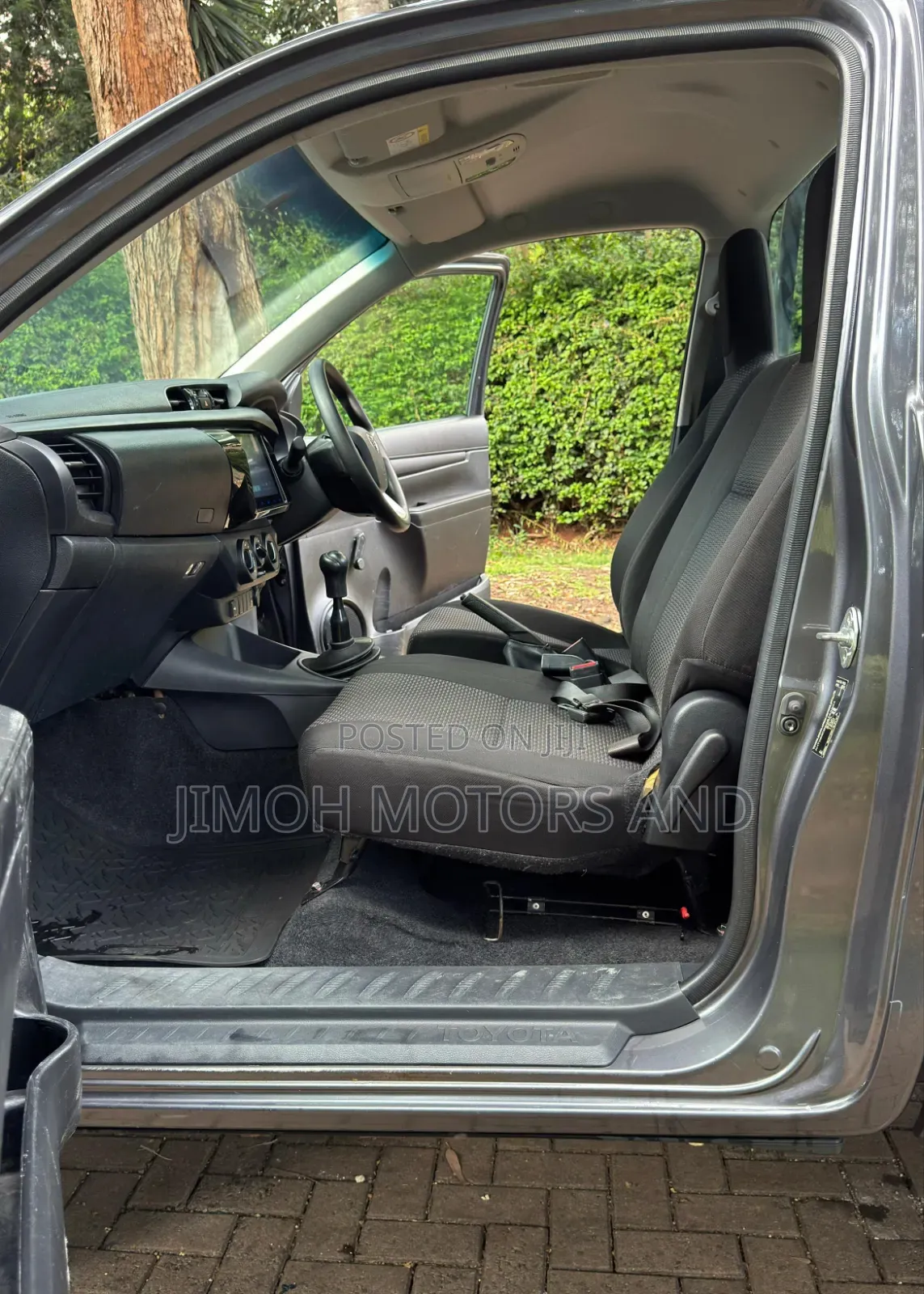 Toyota Hilux 2025 Black