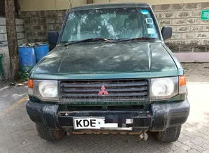 Mitsubishi Pajero 2008 Green