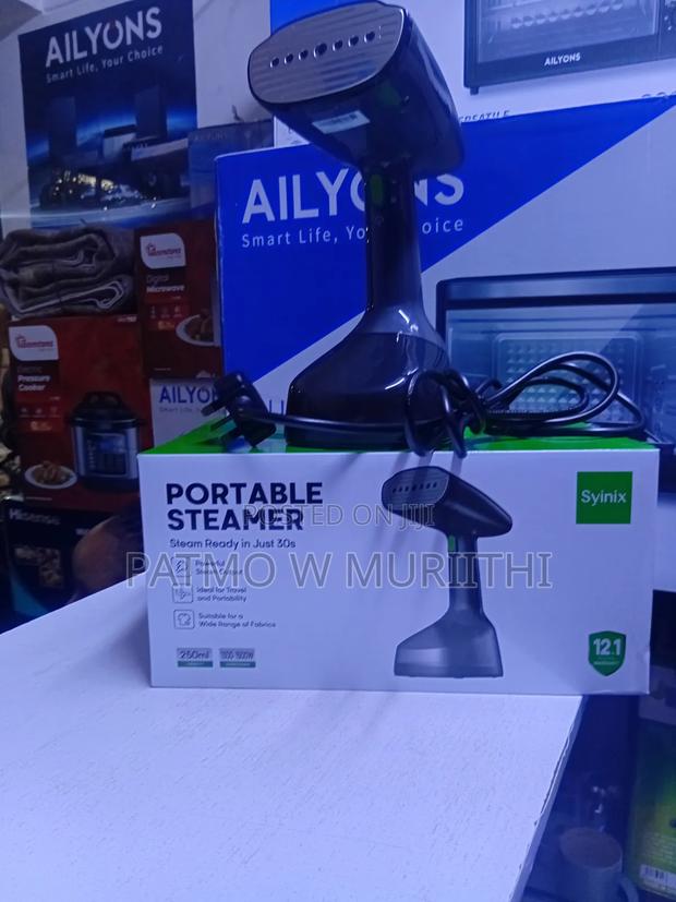 Portable Steamer 250ml 1500 Watts - thumbnail 2
