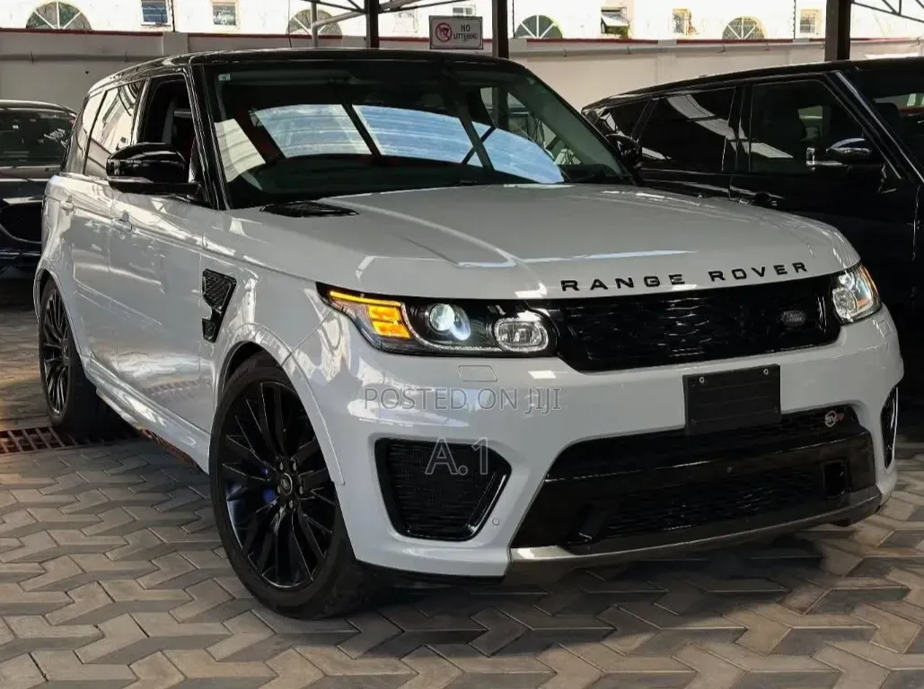 Land Rover Range Rover Sport SVR 2018 Pearl