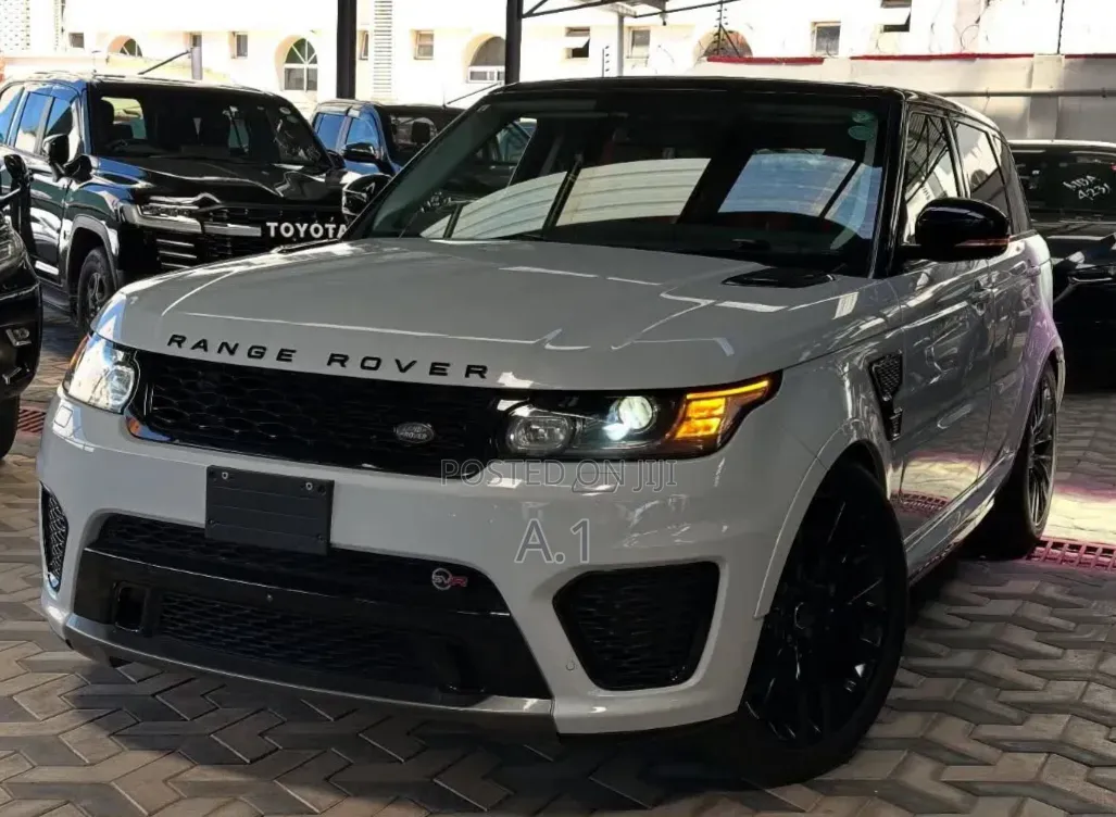 Land Rover Range Rover Sport SVR 2018 Pearl
