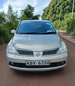 Nissan Tiida 2006 Gray