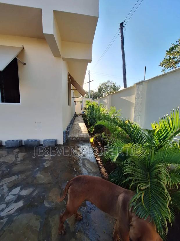 4bdrm Villa in Diani for sale - thumbnail 6