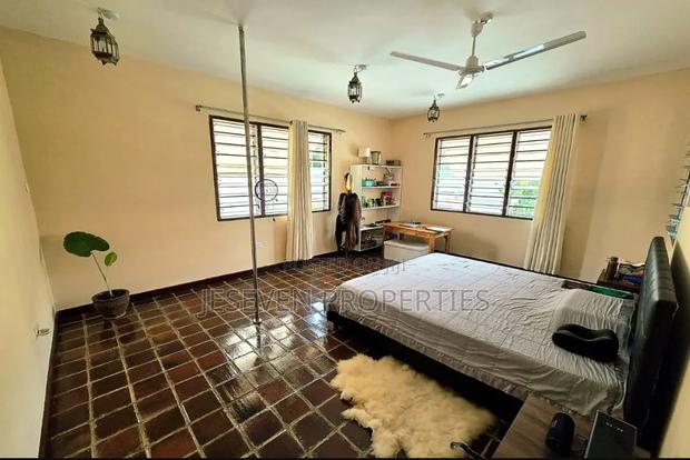 4bdrm Villa in Diani for sale - thumbnail 10