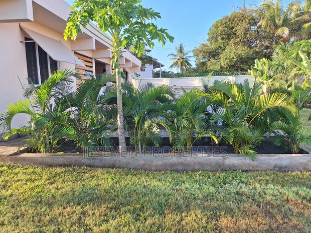 4bdrm Villa in Diani for sale - thumbnail 18