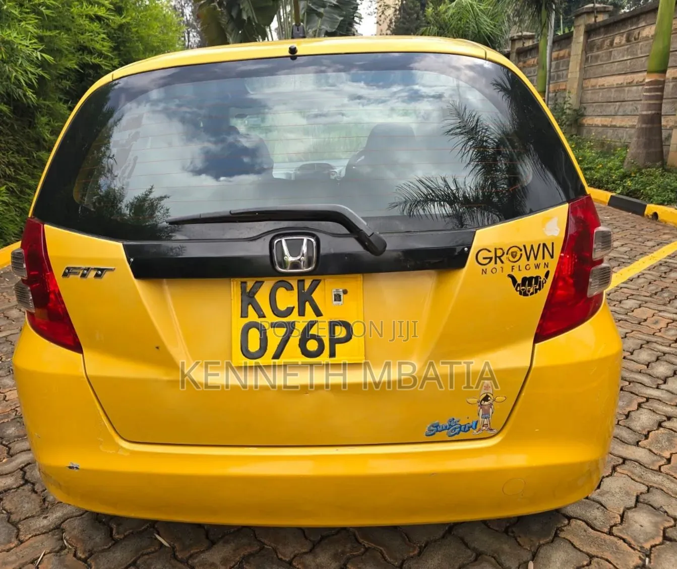 Honda Fit 2010 Yellow