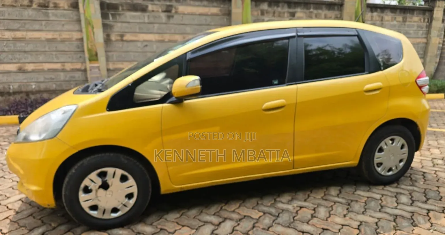 Honda Fit 2010 Yellow