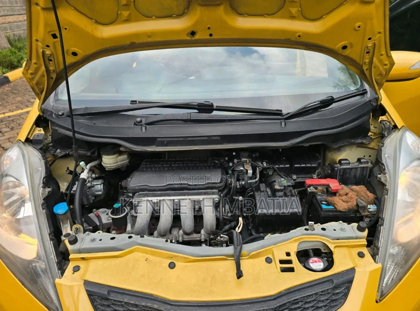 Honda Fit 2010 Yellow