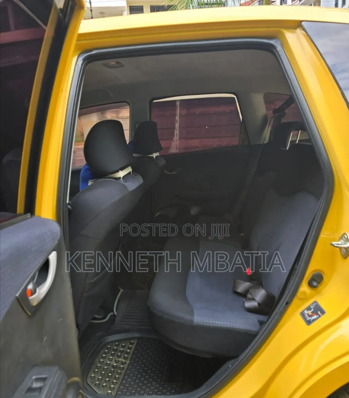 Honda Fit 2010 Yellow