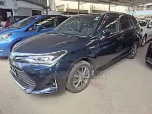 Toyota Corolla Fielder 1.5 Hybrid FWD 2019 Blue