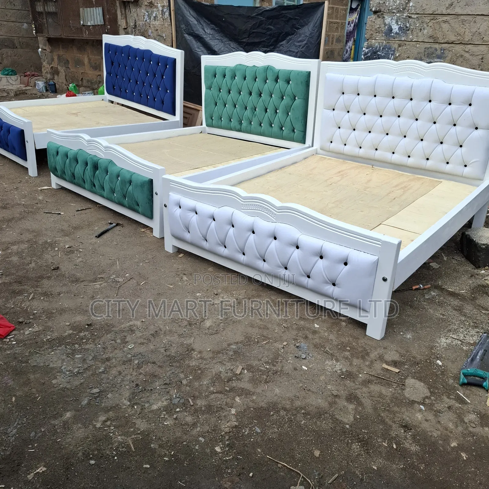 Luxen Modern Mountain Mocket Beds on Offer!