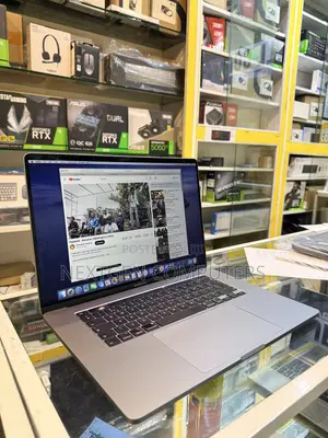 Laptop Apple MacBook Pro 2019 32GB Intel Core i9 SSD 512GB