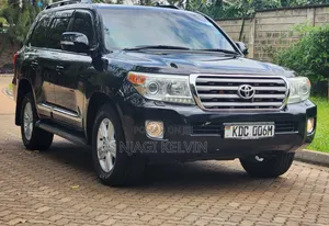 Toyota Land Cruiser 4.5 V8 DSL 2013 Black