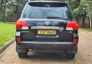 Toyota Land Cruiser 4.5 V8 DSL 2013 Black