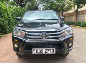 Toyota Hilux 2019 Black