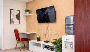 Elegant Kitengela Studio | Wifi, Parking, Hot Shower Kitchenette
