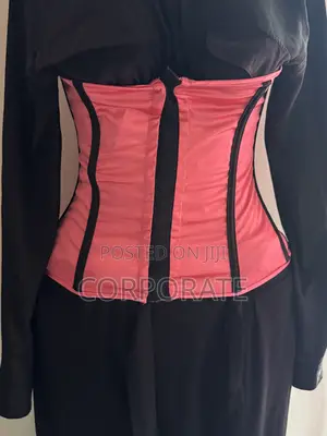 Corset Underburst