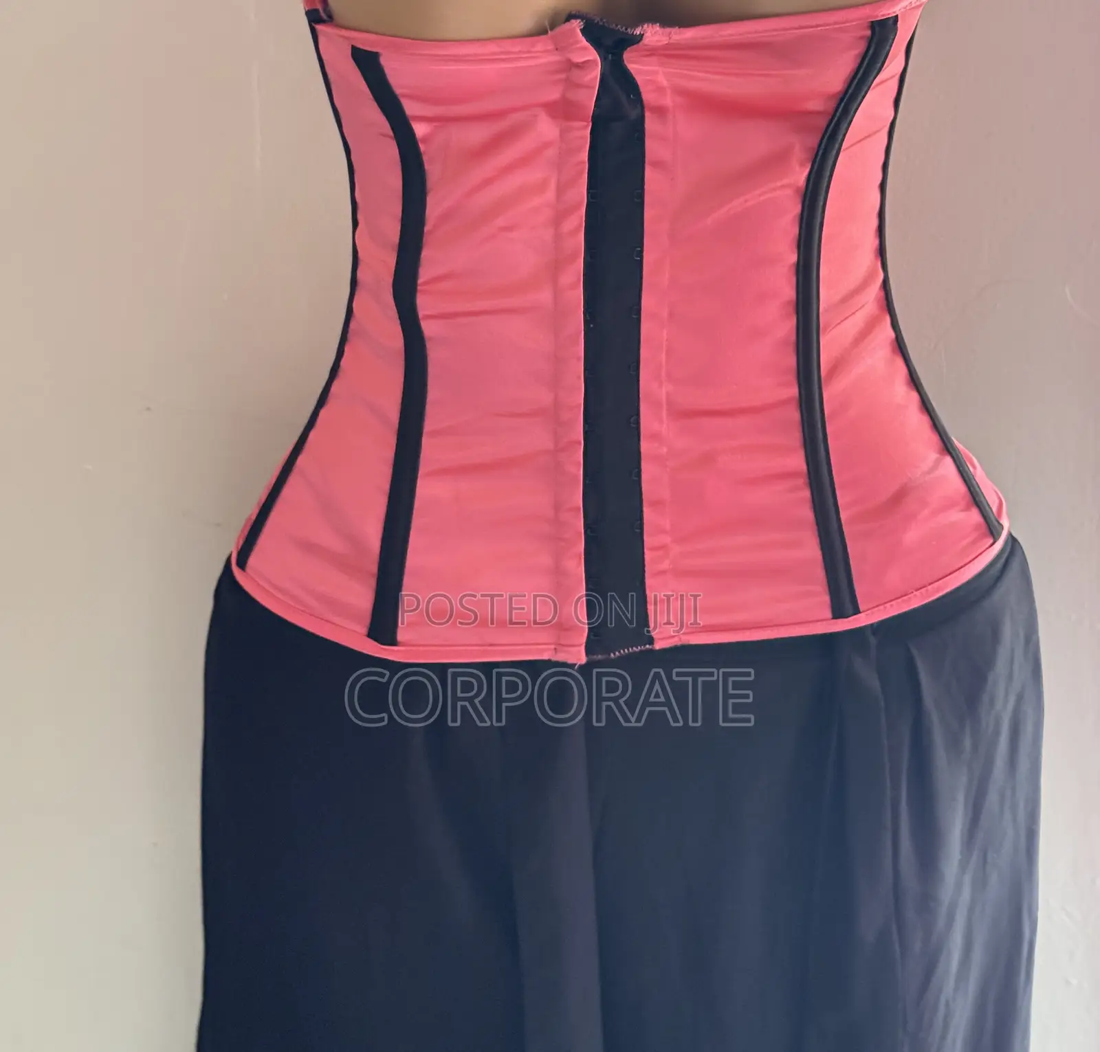 Corset Underburst